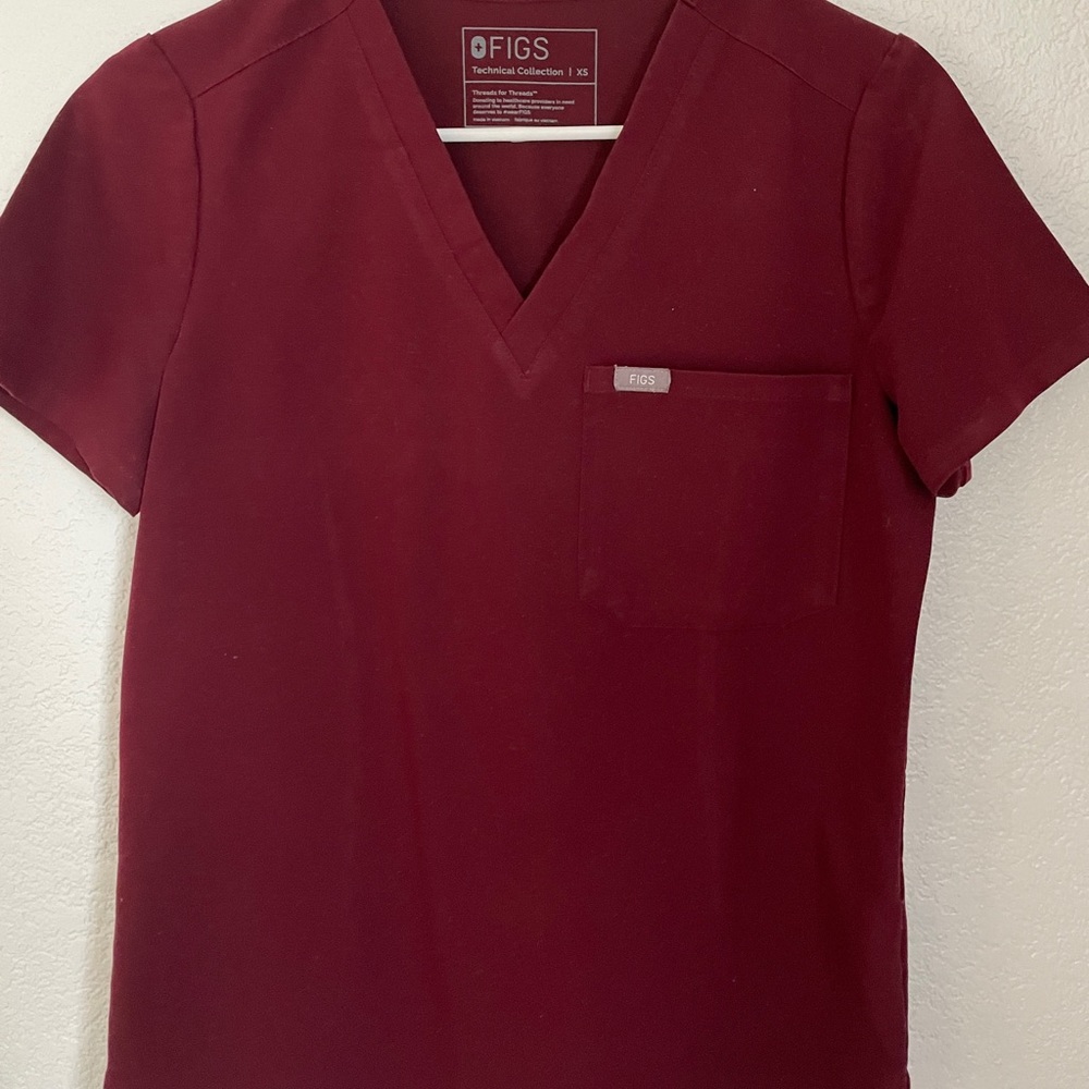 Figs Burgundy Set